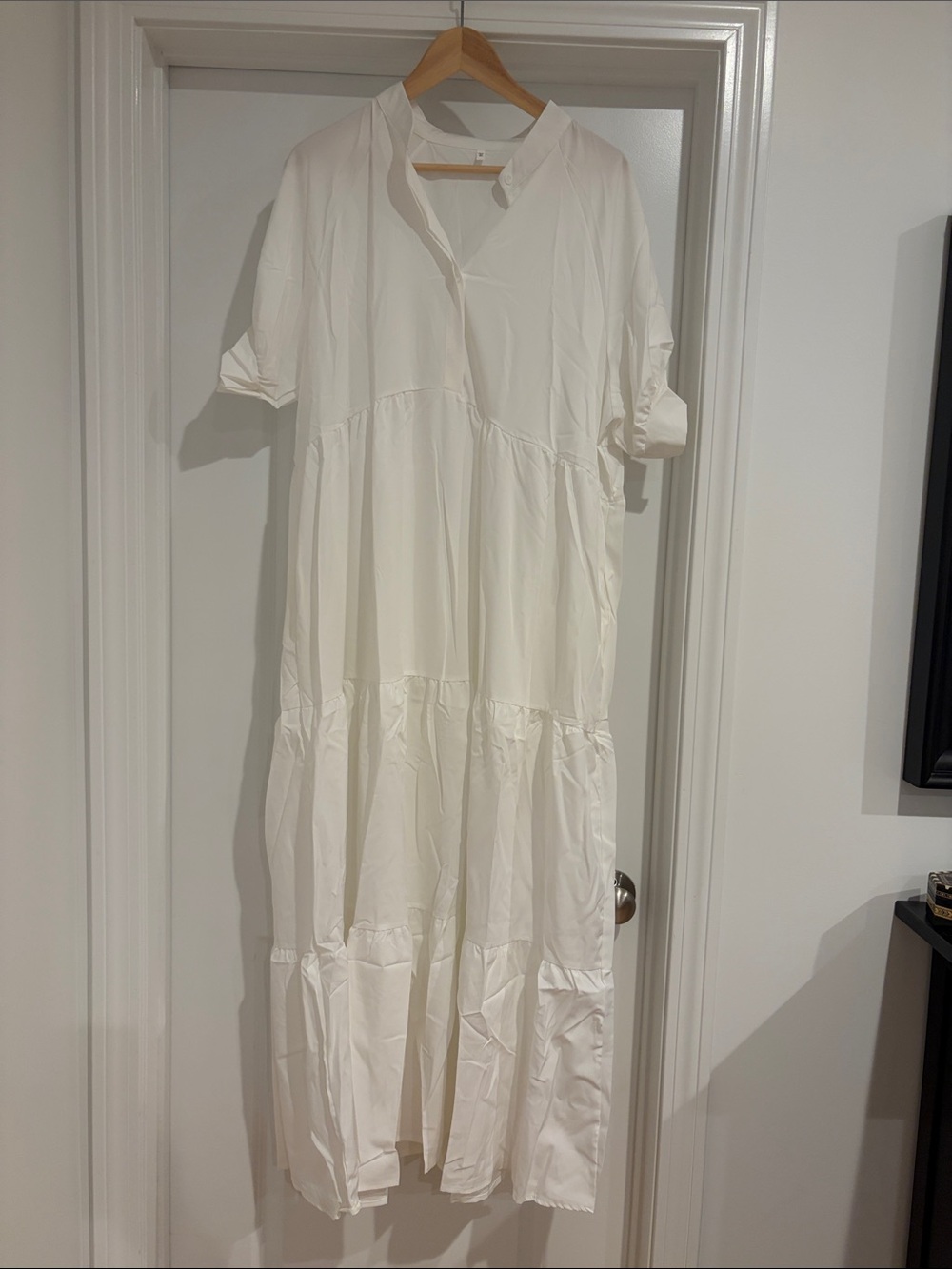 Women’s White Tiered Maxi Dress